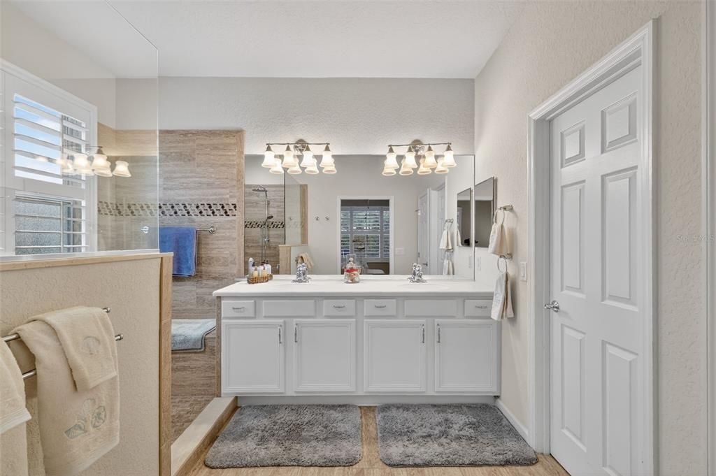 En Venta: $495,000 (3 camas, 2 baños, 1958 Pies cuadrados)