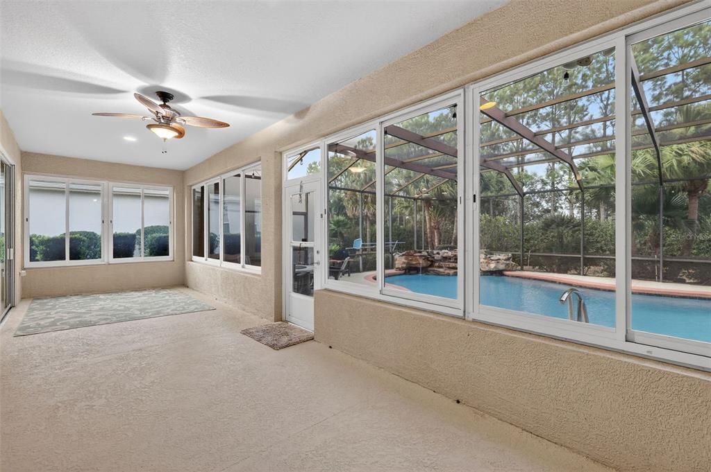 En Venta: $495,000 (3 camas, 2 baños, 1958 Pies cuadrados)