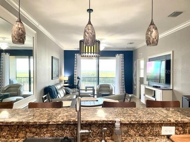 For Rent: $4,500 (2 beds, 2 baths, 1121 Square Feet)