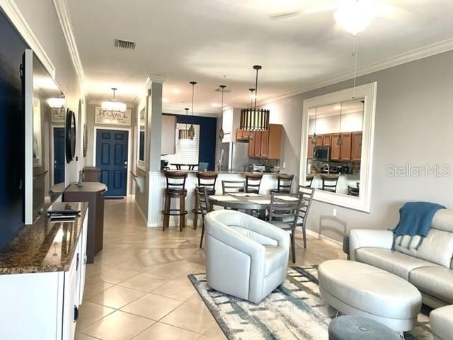 For Rent: $4,500 (2 beds, 2 baths, 1121 Square Feet)