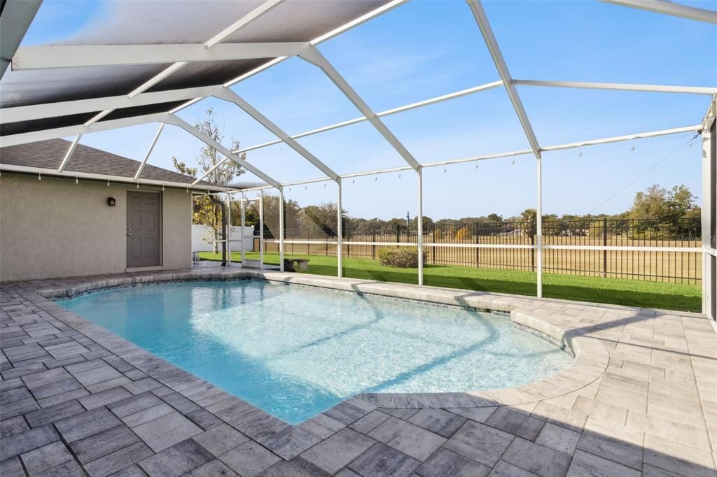 待售: $490,000 (5 贝兹, 3 浴室, 2732 平方英尺)