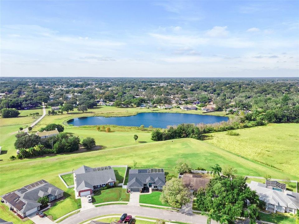 待售: $490,000 (5 贝兹, 3 浴室, 2732 平方英尺)