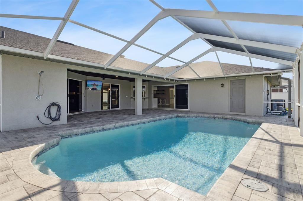 待售: $490,000 (5 贝兹, 3 浴室, 2732 平方英尺)