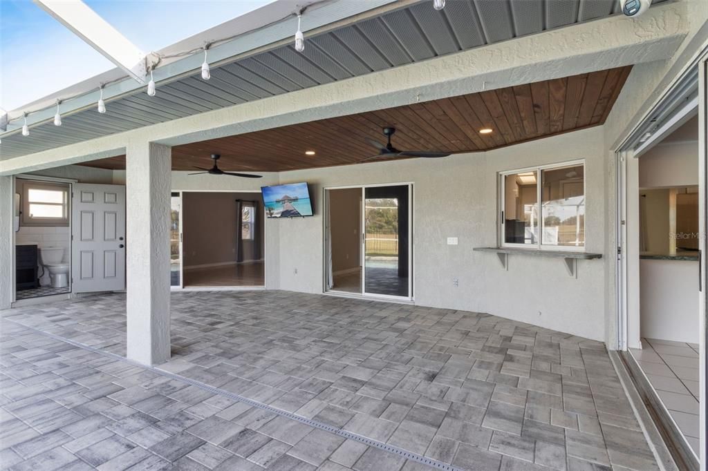 待售: $490,000 (5 贝兹, 3 浴室, 2732 平方英尺)