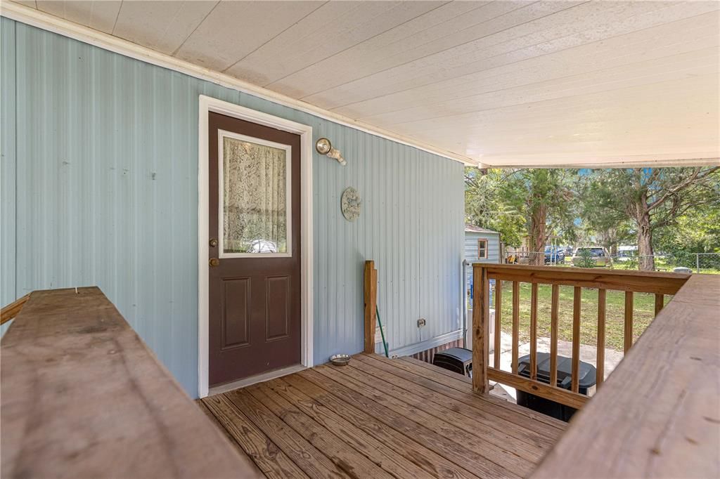 For Sale: $149,900 (2 beds, 2 baths, 1056 Square Feet)