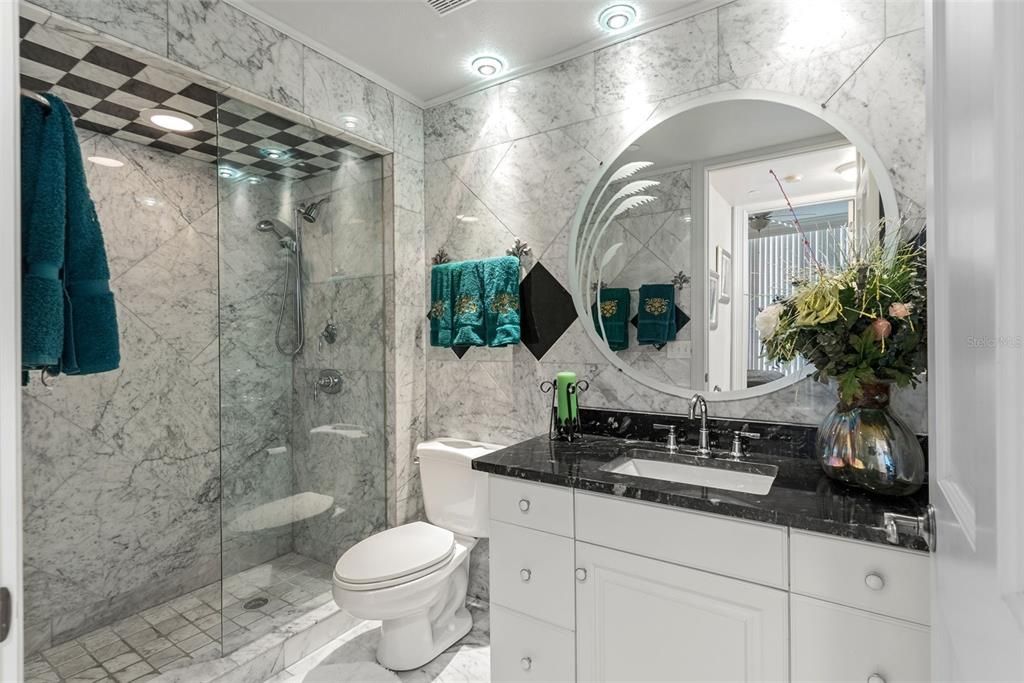 待售: $1,800,000 (3 贝兹, 3 浴室, 2563 平方英尺)