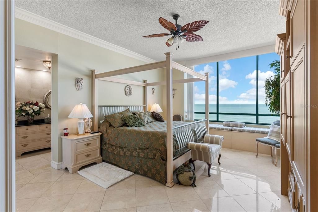 待售: $1,800,000 (3 贝兹, 3 浴室, 2563 平方英尺)