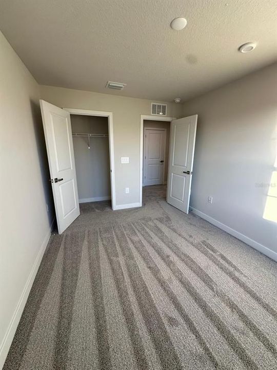 出租: $2,300 (3 贝兹, 2 浴室, 1674 平方英尺)