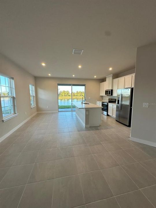 出租: $2,300 (3 贝兹, 2 浴室, 1674 平方英尺)