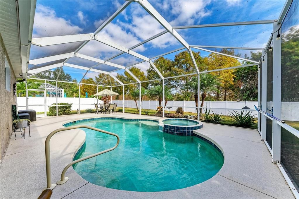 待售: $439,000 (3 贝兹, 2 浴室, 2035 平方英尺)