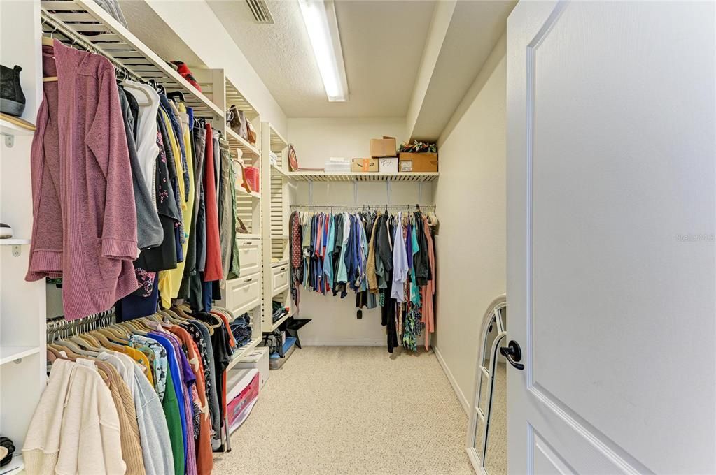 待售: $439,000 (3 贝兹, 2 浴室, 2035 平方英尺)