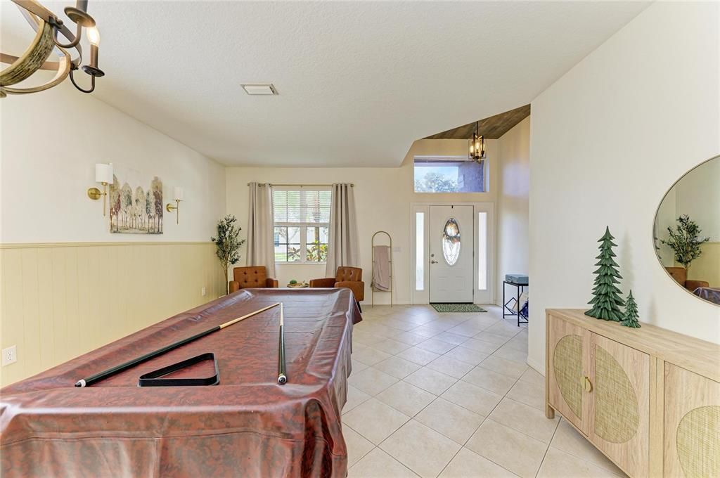 待售: $439,000 (3 贝兹, 2 浴室, 2035 平方英尺)