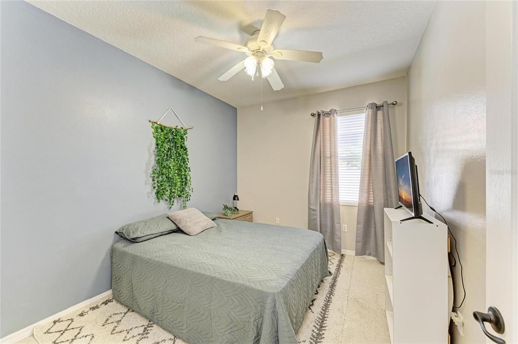 待售: $439,000 (3 贝兹, 2 浴室, 2035 平方英尺)