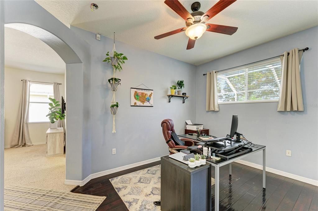 待售: $439,000 (3 贝兹, 2 浴室, 2035 平方英尺)