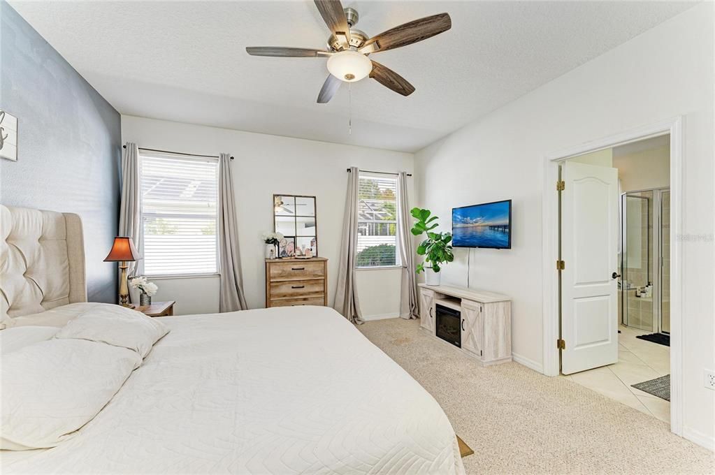 待售: $439,000 (3 贝兹, 2 浴室, 2035 平方英尺)