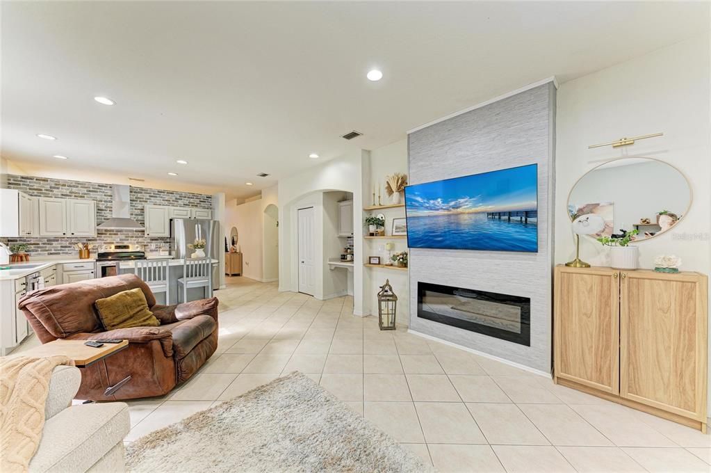 待售: $439,000 (3 贝兹, 2 浴室, 2035 平方英尺)