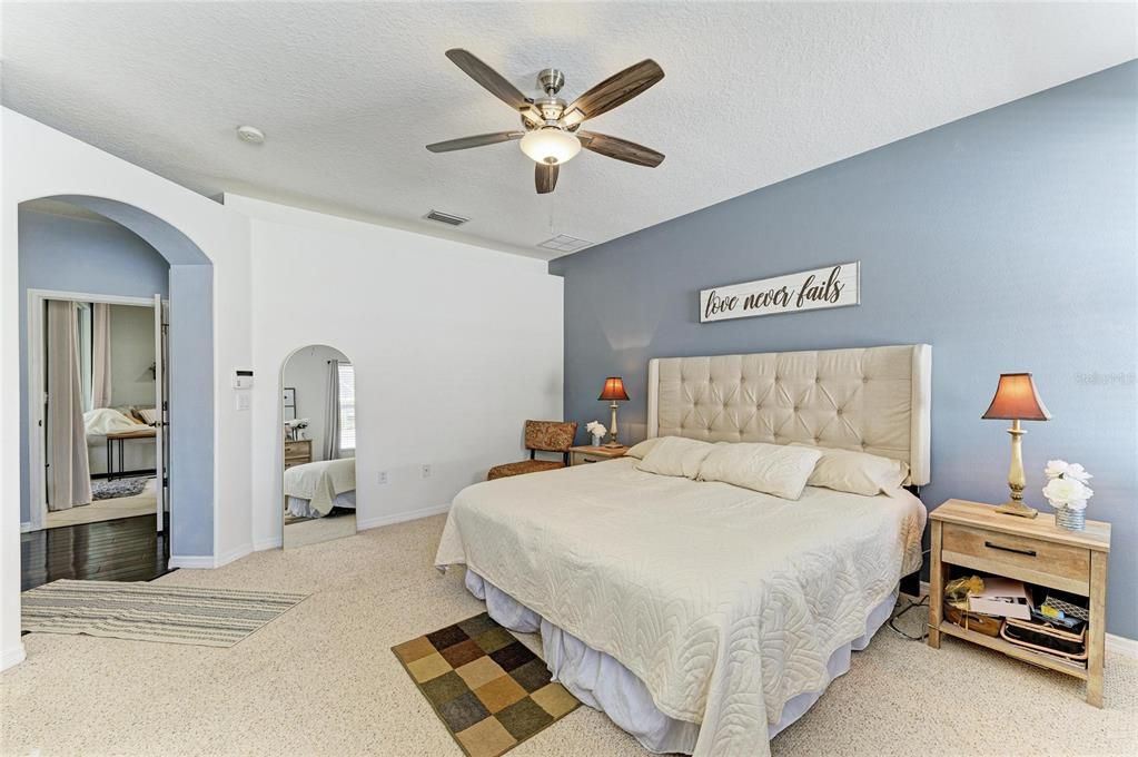 待售: $439,000 (3 贝兹, 2 浴室, 2035 平方英尺)