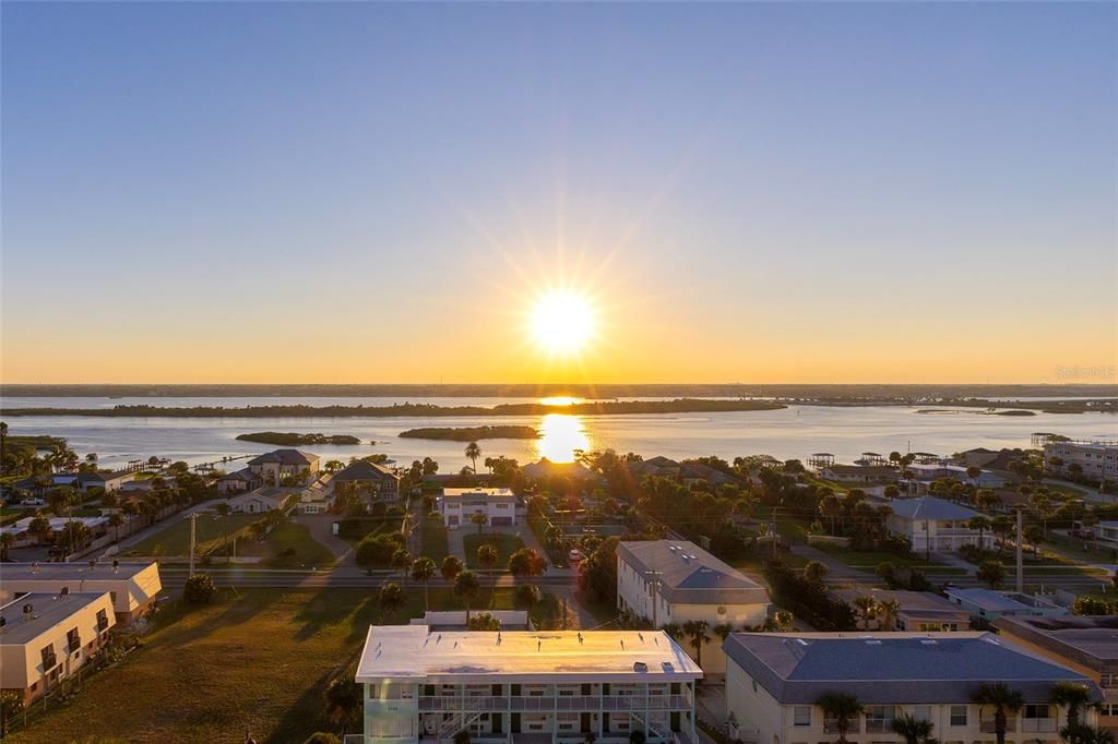 На продажу: $534,900 (3 спален, 2 ванн, 1808 Квадратных фут)