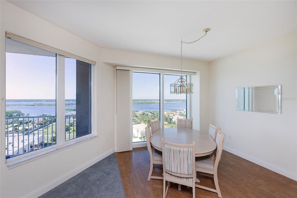 На продажу: $534,900 (3 спален, 2 ванн, 1808 Квадратных фут)