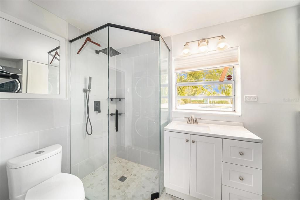 For Sale: $340,000 (3 beds, 2 baths, 912 Square Feet)