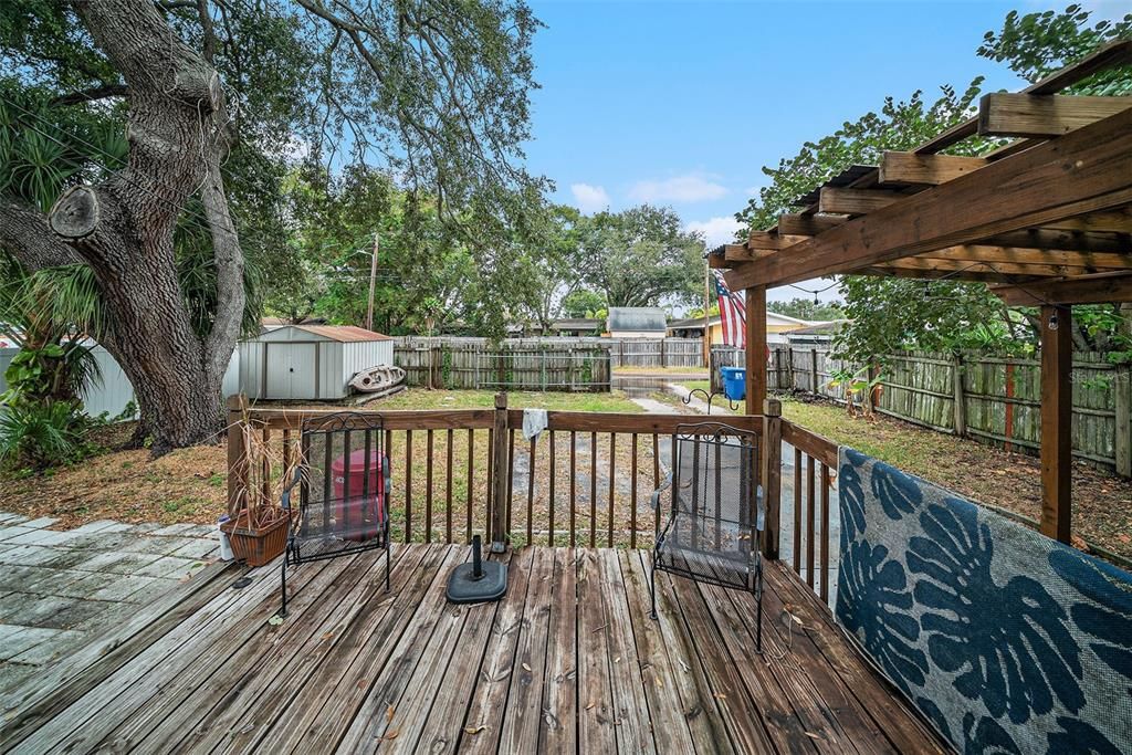 For Sale: $340,000 (3 beds, 2 baths, 912 Square Feet)