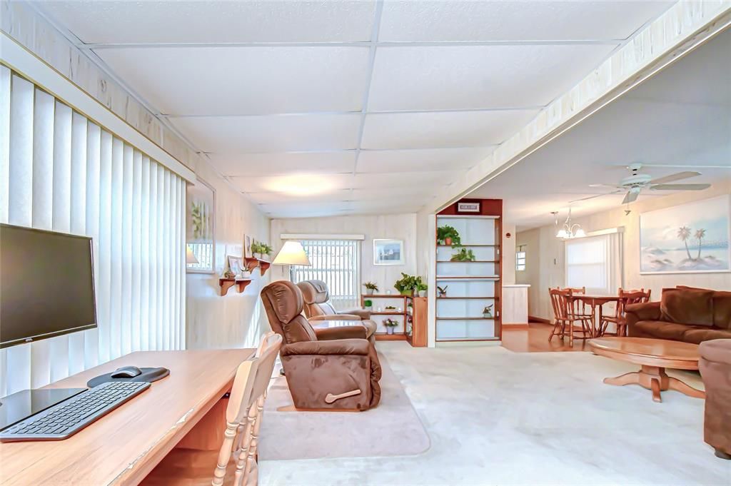 待售: $129,900 (2 贝兹, 2 浴室, 897 平方英尺)