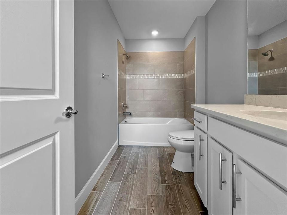 En Venta: $599,000 (5 camas, 3 baños, 2638 Pies cuadrados)