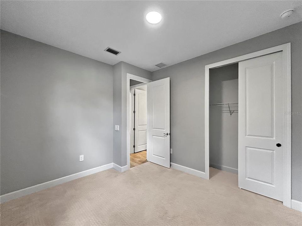 En Venta: $599,000 (5 camas, 3 baños, 2638 Pies cuadrados)