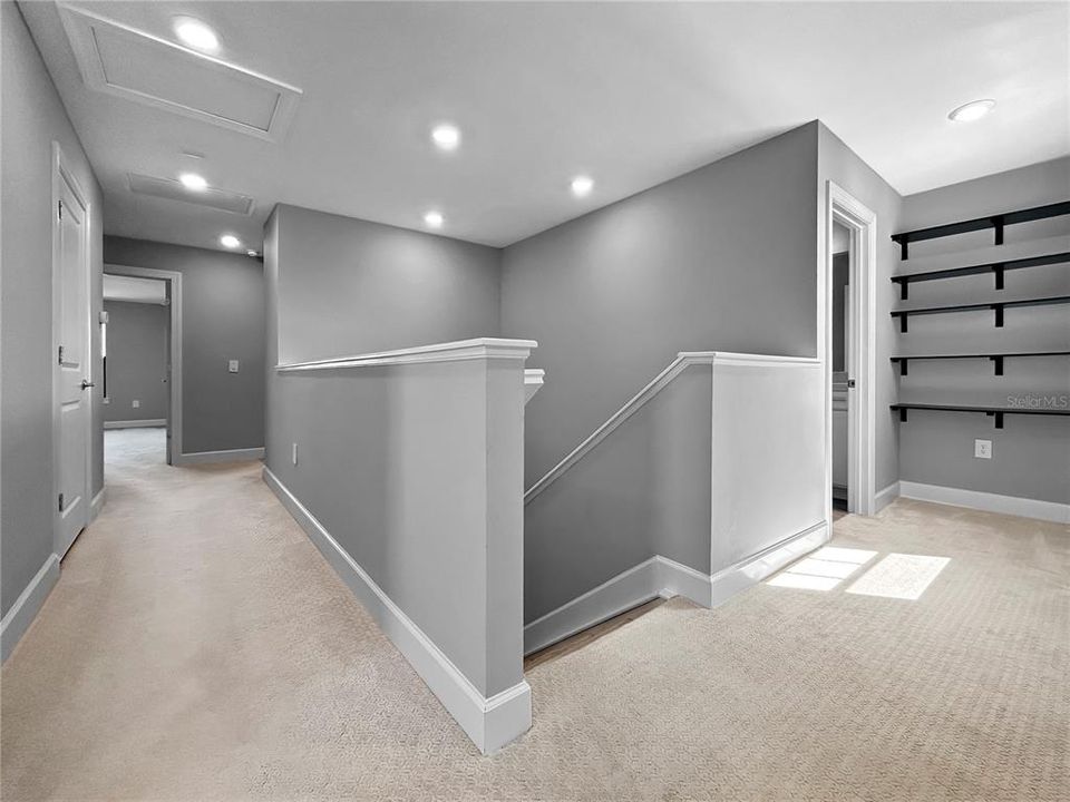 En Venta: $599,000 (5 camas, 3 baños, 2638 Pies cuadrados)