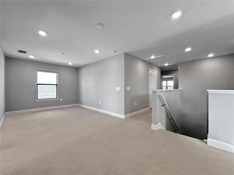 En Venta: $599,000 (5 camas, 3 baños, 2638 Pies cuadrados)