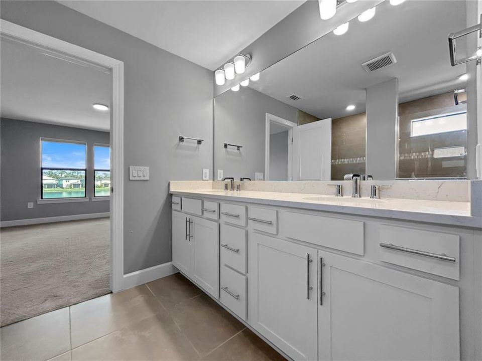 En Venta: $599,000 (5 camas, 3 baños, 2638 Pies cuadrados)