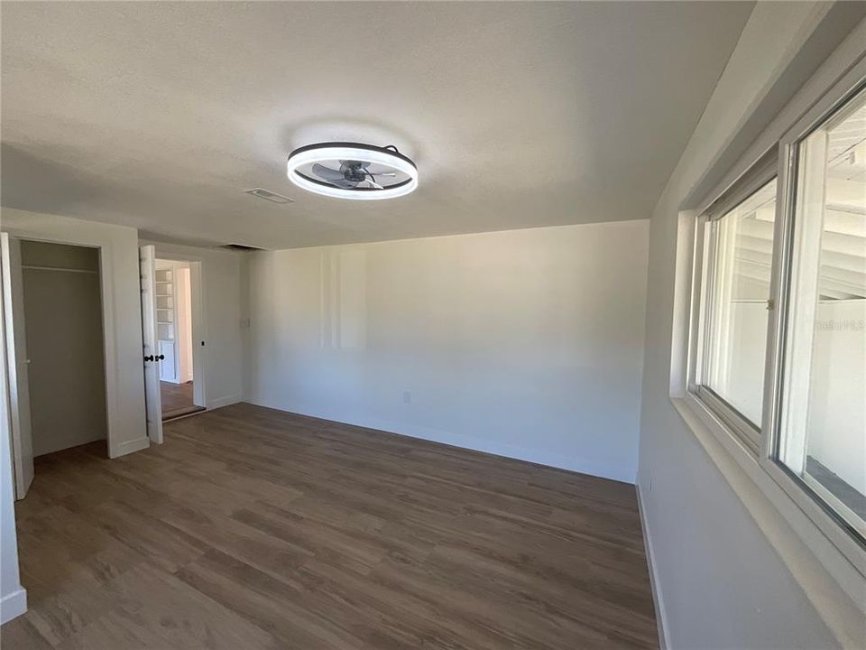 待售: $279,900 (4 贝兹, 2 浴室, 1838 平方英尺)