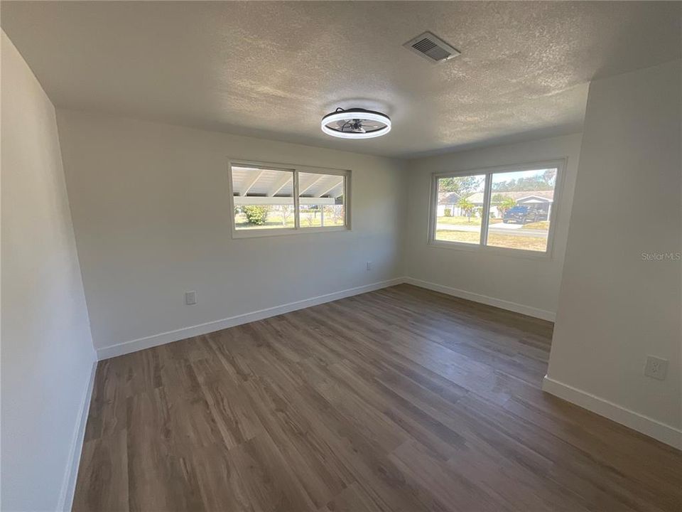 待售: $279,900 (4 贝兹, 2 浴室, 1838 平方英尺)