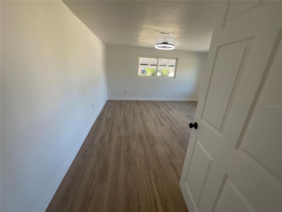 待售: $279,900 (4 贝兹, 2 浴室, 1838 平方英尺)