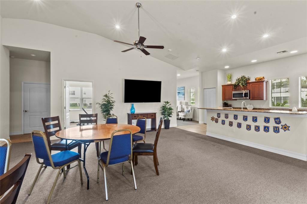 For Sale: $355,000 (2 beds, 2 baths, 1527 Square Feet)