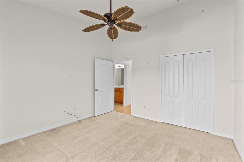 For Sale: $355,000 (2 beds, 2 baths, 1527 Square Feet)