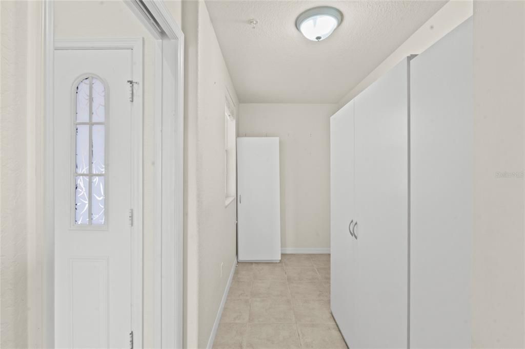 For Sale: $355,000 (2 beds, 2 baths, 1527 Square Feet)