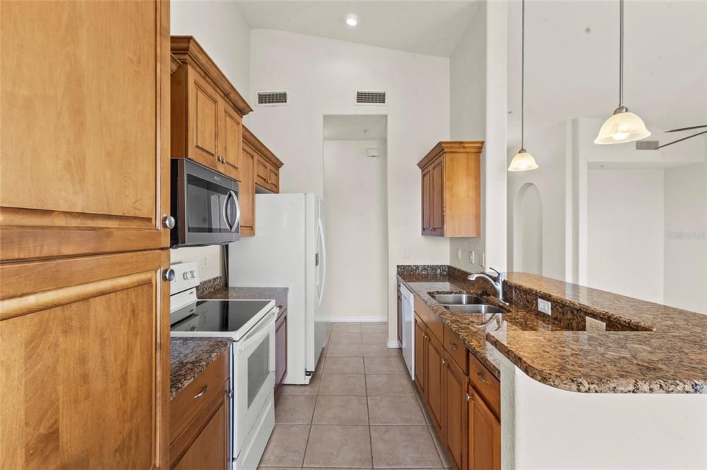 For Sale: $355,000 (2 beds, 2 baths, 1527 Square Feet)