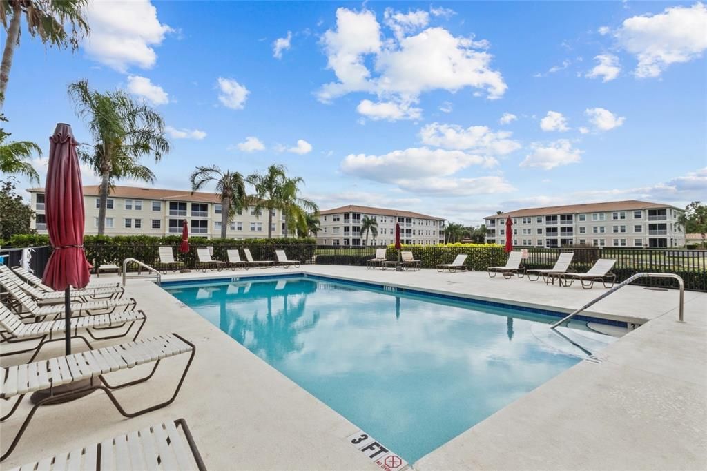 For Sale: $355,000 (2 beds, 2 baths, 1527 Square Feet)