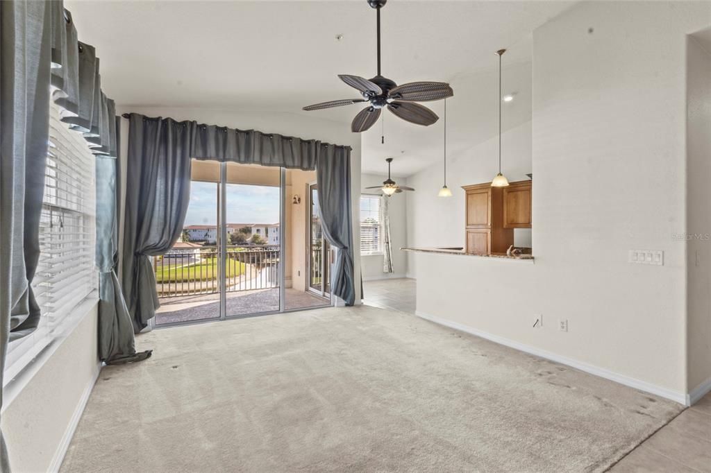 For Sale: $355,000 (2 beds, 2 baths, 1527 Square Feet)