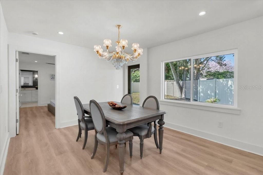 For Sale: $699,000 (4 beds, 3 baths, 2000 Square Feet)