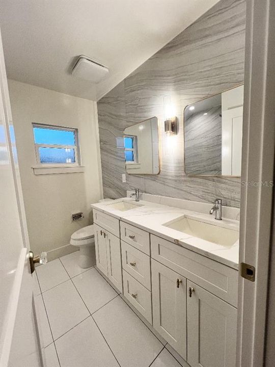 For Sale: $699,000 (4 beds, 3 baths, 2000 Square Feet)