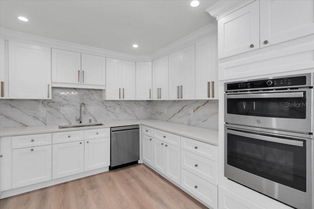 For Sale: $699,000 (4 beds, 3 baths, 2000 Square Feet)