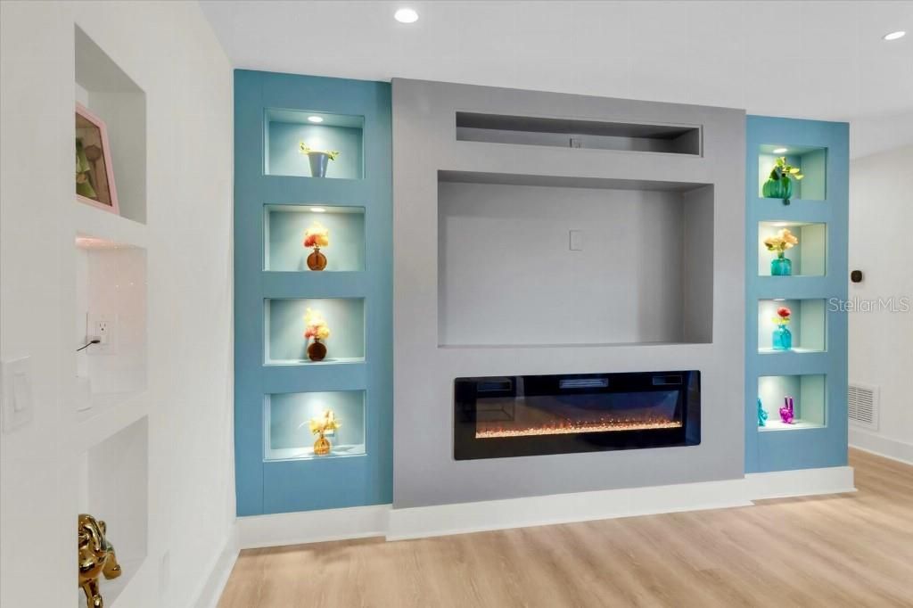 For Sale: $699,000 (4 beds, 3 baths, 2000 Square Feet)