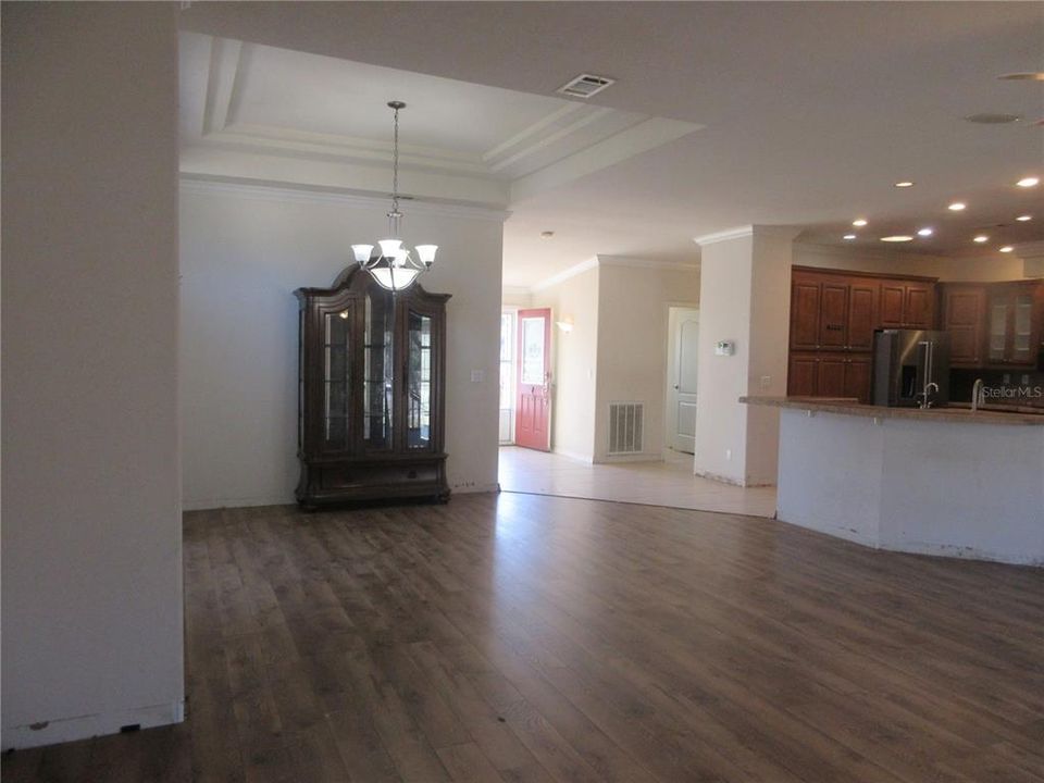 待售: $182,900 (2 贝兹, 2 浴室, 1846 平方英尺)