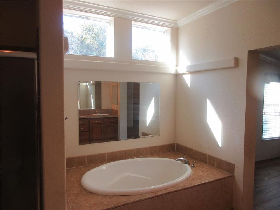 待售: $182,900 (2 贝兹, 2 浴室, 1846 平方英尺)