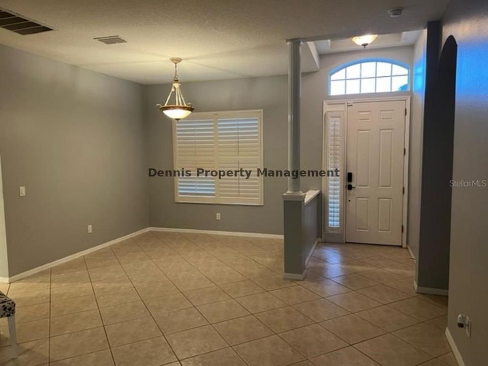 出租: $2,995 (4 贝兹, 3 浴室, 2139 平方英尺)