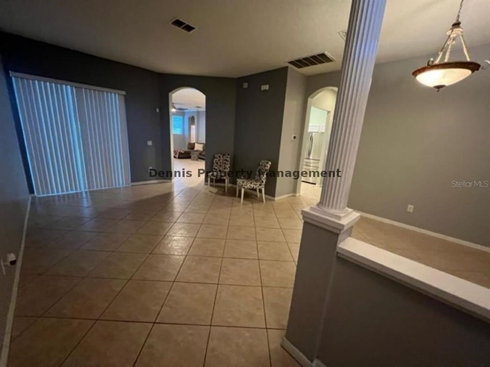 出租: $2,995 (4 贝兹, 3 浴室, 2139 平方英尺)