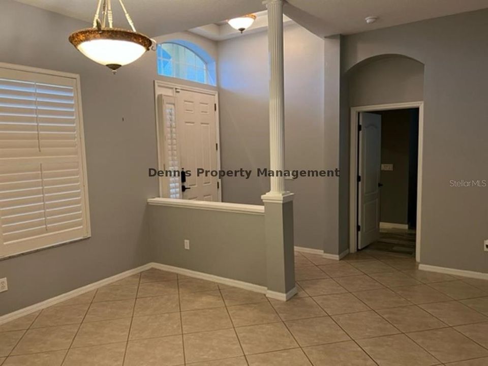 出租: $2,995 (4 贝兹, 3 浴室, 2139 平方英尺)