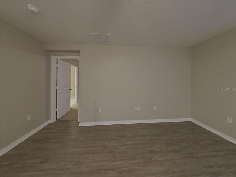 出租: $2,049 (4 贝兹, 2 浴室, 1701 平方英尺)